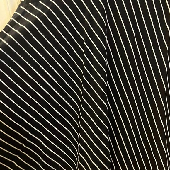 Size L - Chaps - Black/Dark Navy and White Striped Skirt - Picture 3 of 6